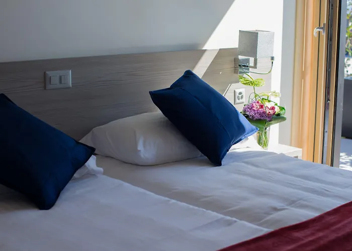 The Bowling ホテル